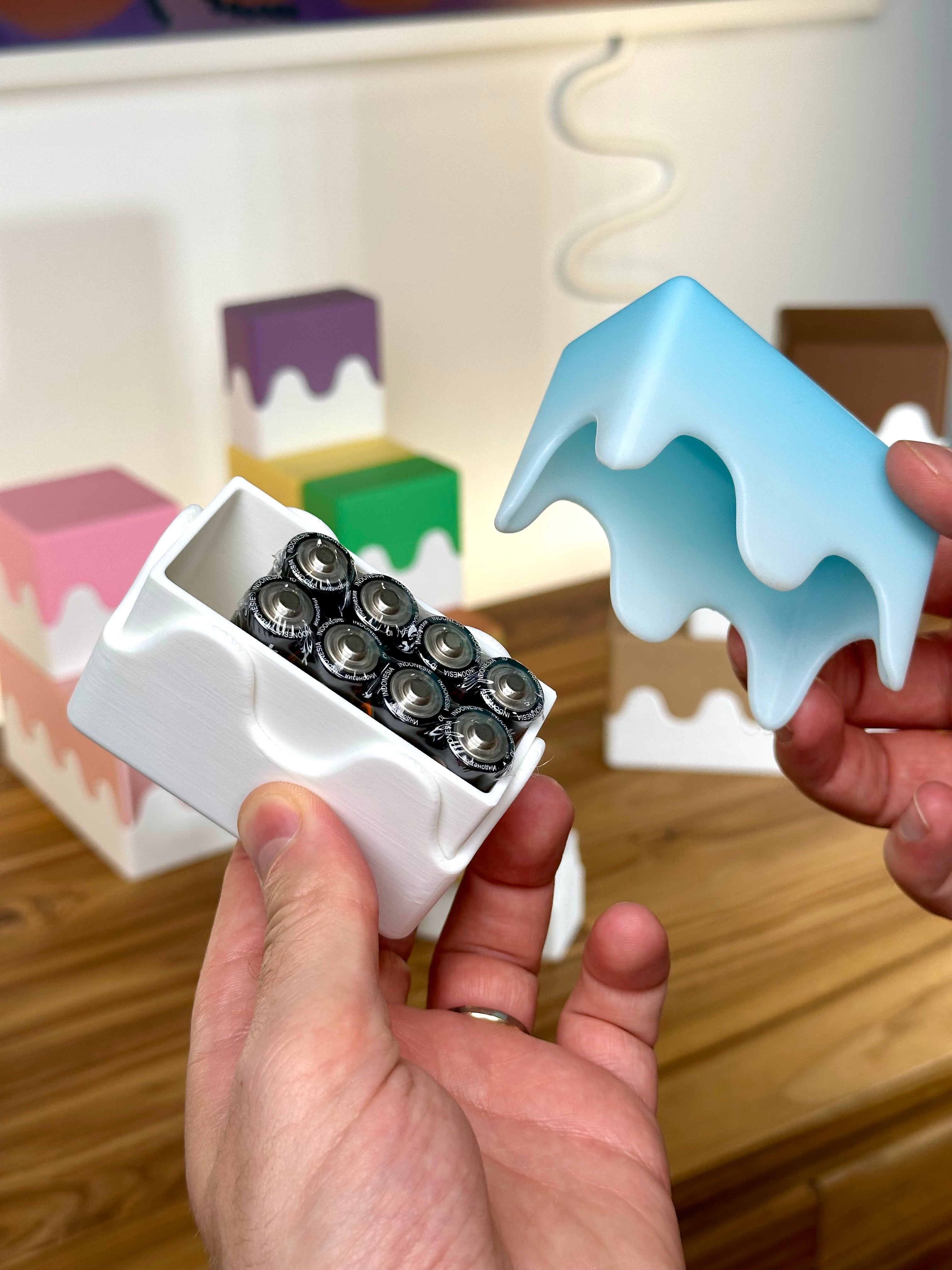 Jolis boîtes empilables avec un design ondulé