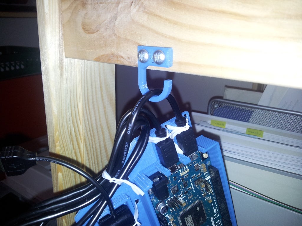 Crochet de support universel pour gestion de câbles
