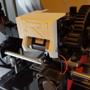Chaîne porte-câbles Robo3D : montage facile et gestion des câbles sans problème