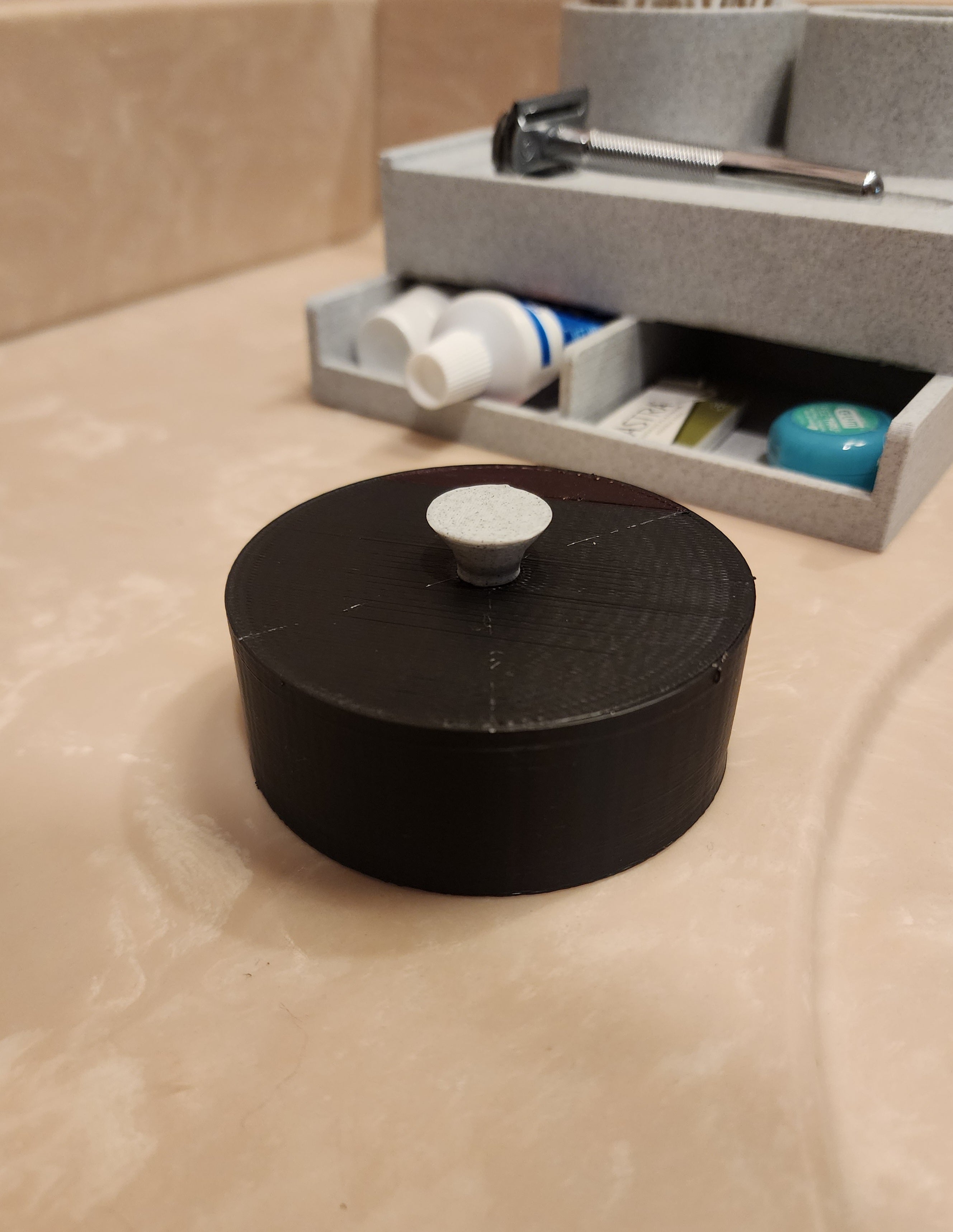 Organisateur d'angle de baignoire - Rangement de salle de bain intelligent