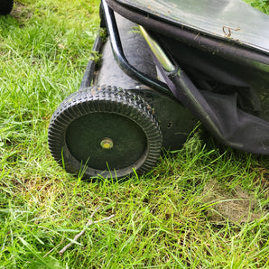 Roue de remplacement pour aspirateur à gazon Yard Commander