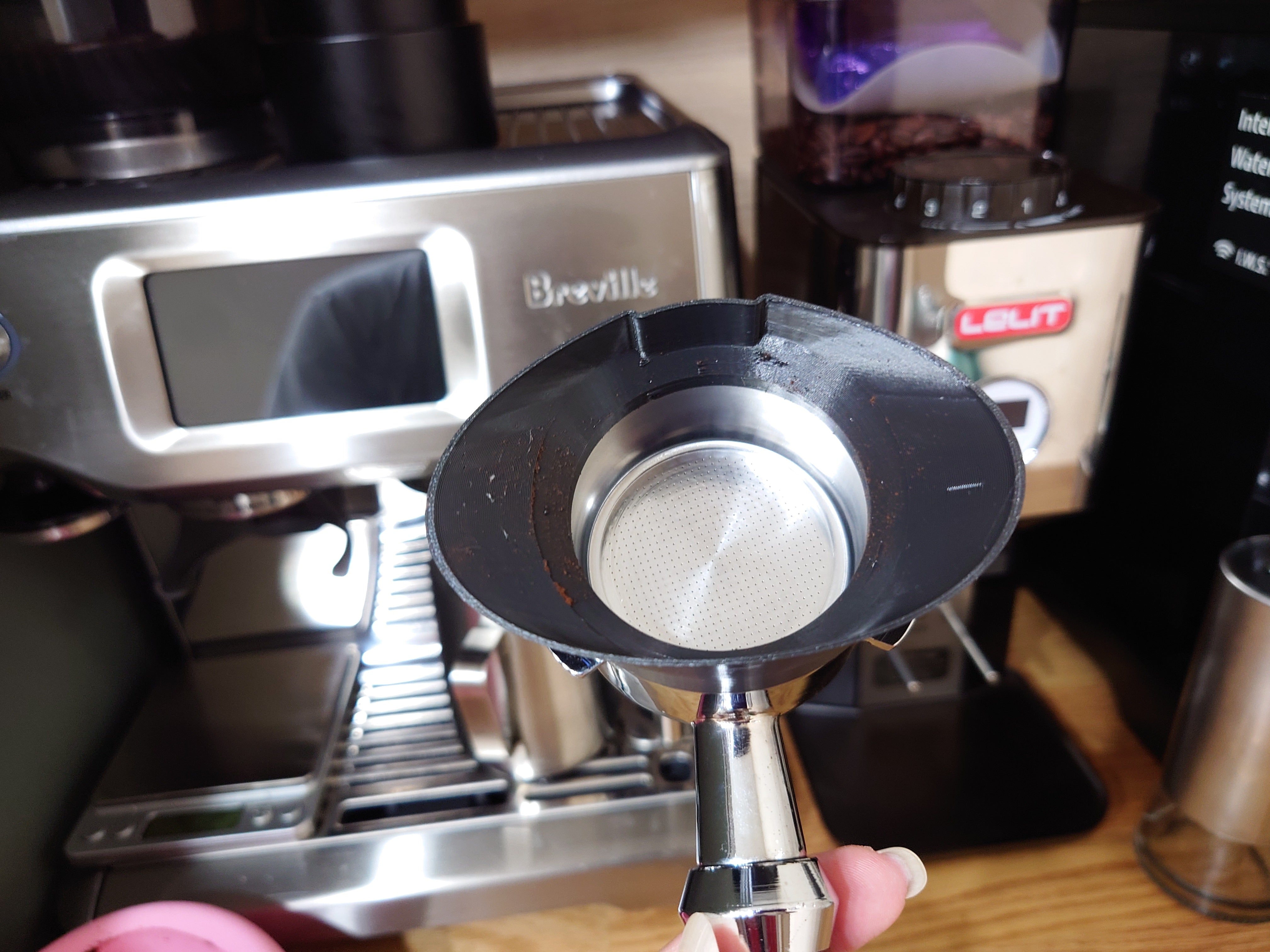 Goulotte de dosage de 54 mm pour porte-filtre Lelit PL72 et Breville