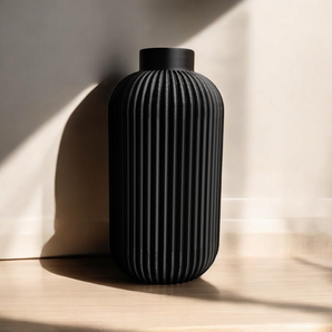 Vase moderne côtelée pour fleurs et branches