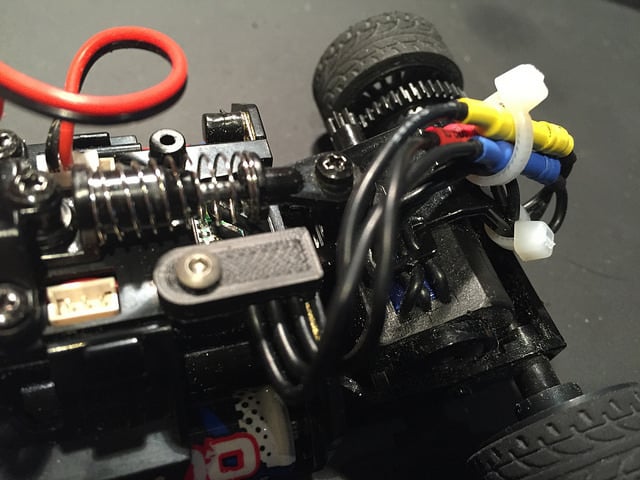 Attache de câble Kyosho Mini-Z MR-03 pour câbles de moteur
