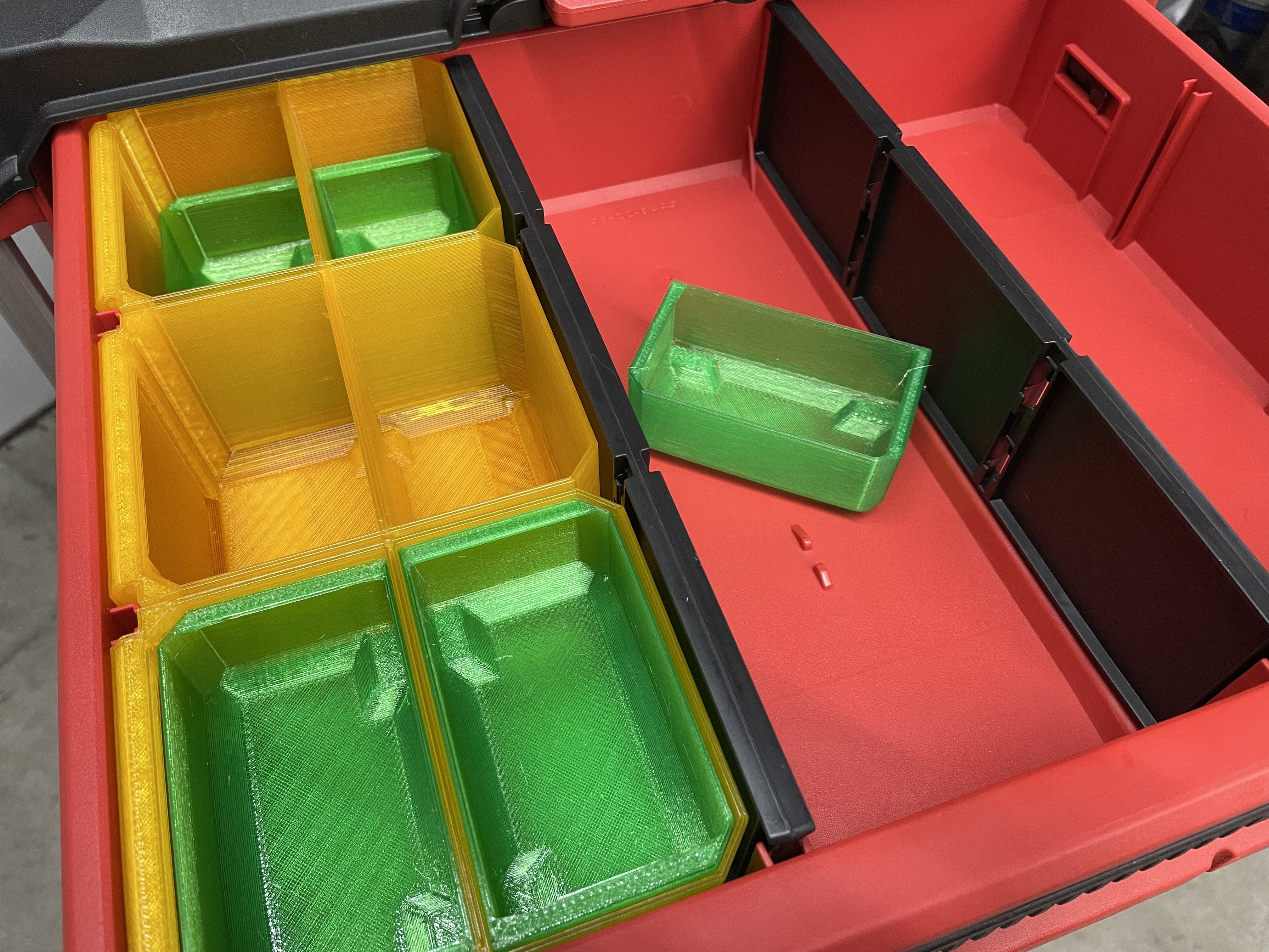 Plateaux de séparation pour la boîte à outils à 3 tiroirs Milwaukee PACKOUT