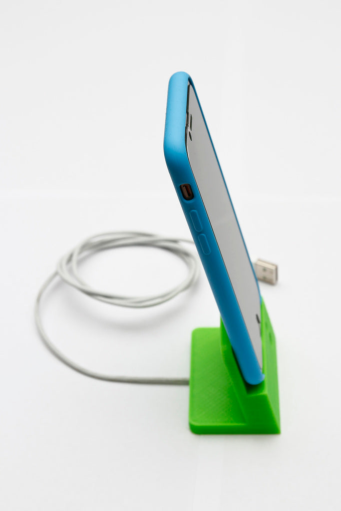 Station d'accueil pour iPhone 6/6s avec pare-chocs en silicone Apple d'origine