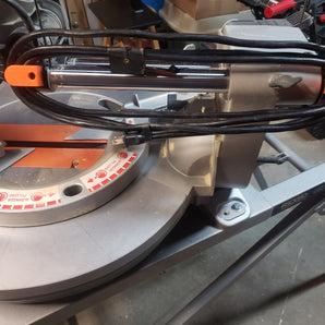 Support d'enroulement de câble pour scie à onglet Ridgid