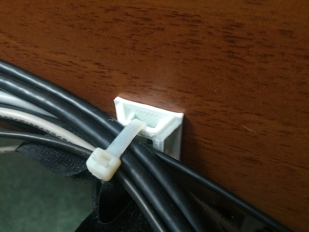 Support de câble 25x25x8 mm pour serre-câbles en nylon