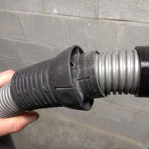 Raccord de tuyau d'aspirateur Miele S711 - Embout auto-serrant