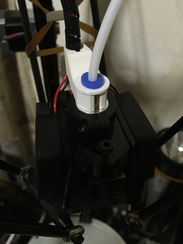 Serre-câble pour extrémité chaude sur l'imprimante 3D Micromake