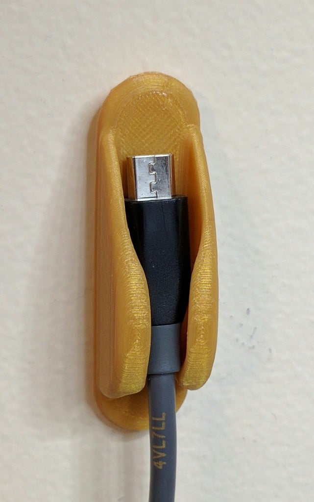 Support mural pratique pour câbles et fils USB