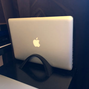 Support d'ordinateur portable incurvé élégant REMIX - Pour MacBook Pro et autres ordinateurs portables (175x120mm)