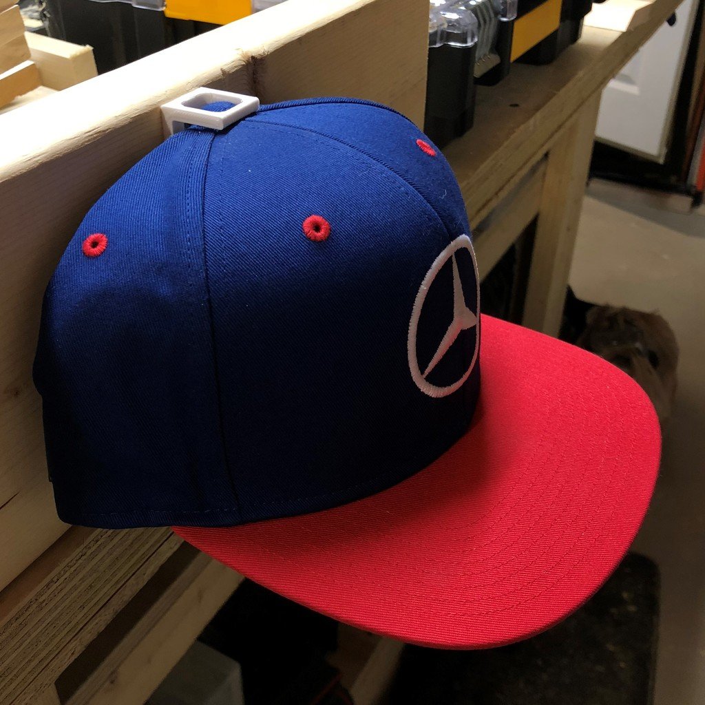 Support d'affichage mural pour casquettes