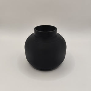 Contenant minimaliste pour le rangement des bâtons d'encens