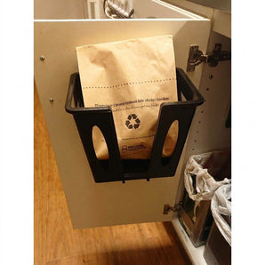 Support pratique pour sacs à compost dans la cuisine