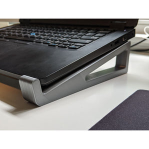 Support portable simple pour les visioconférences et le bureau à domicile