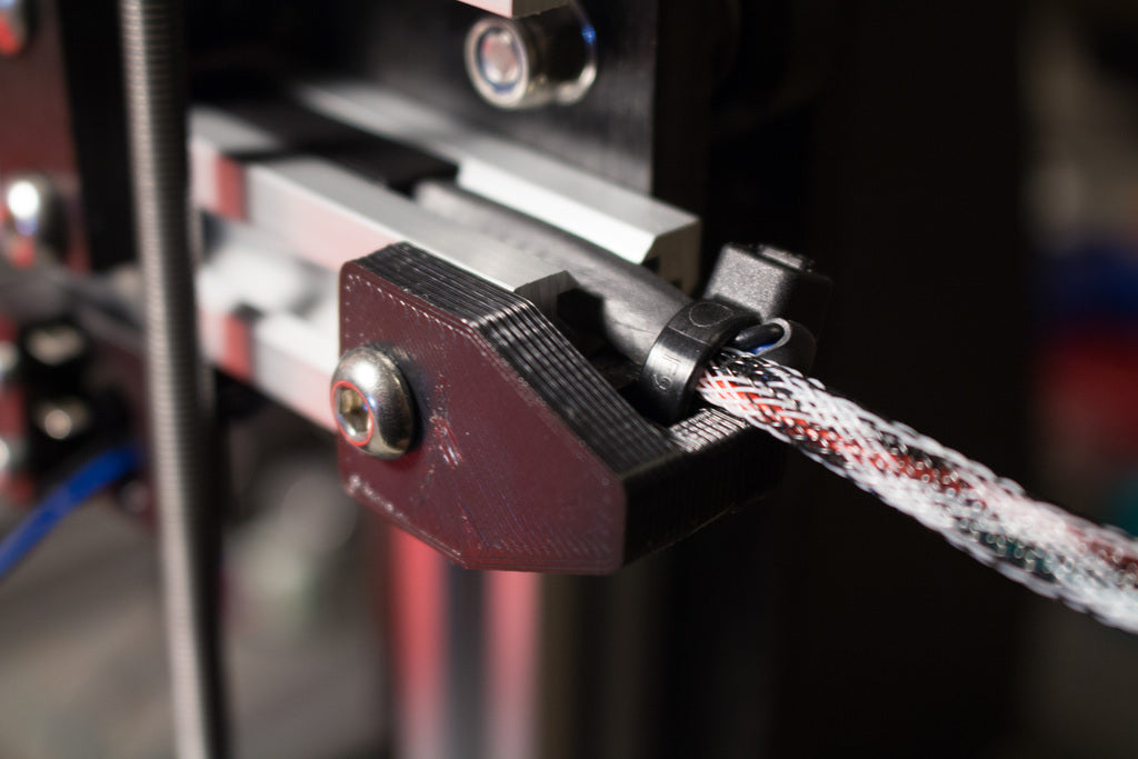 Gestion des câbles pour imprimantes V-Slot (MakerFarm i3v)