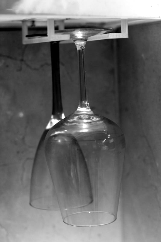 Porte-verre à vin pratique pour le séchage et le stockage