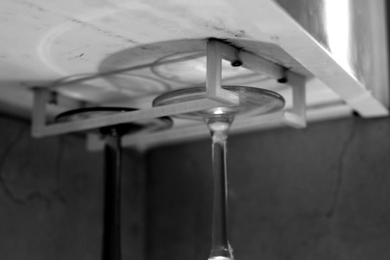 Porte-verre à vin pratique pour le séchage et le stockage