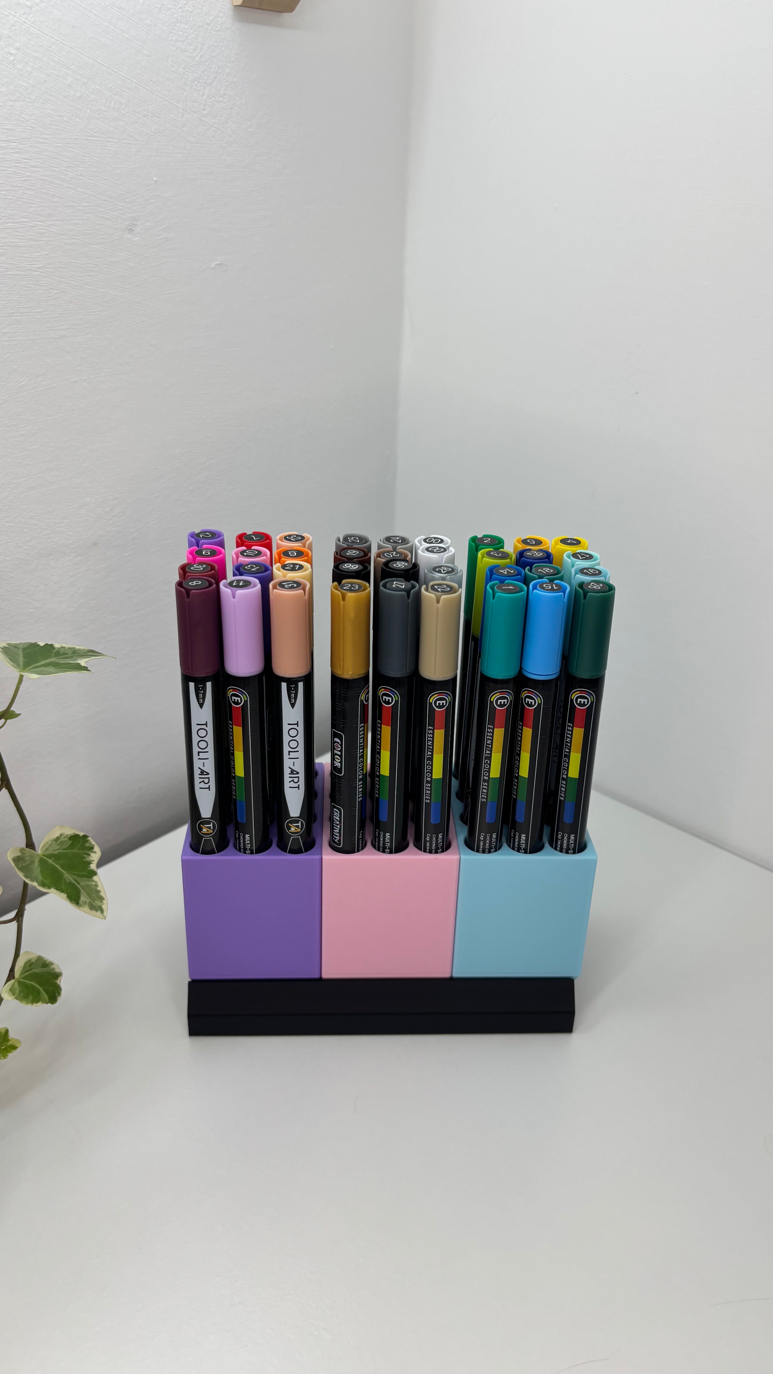 Porte-marqueurs et stylos modulaires - Organisateur de bureau imprimé en 3D personnalisable