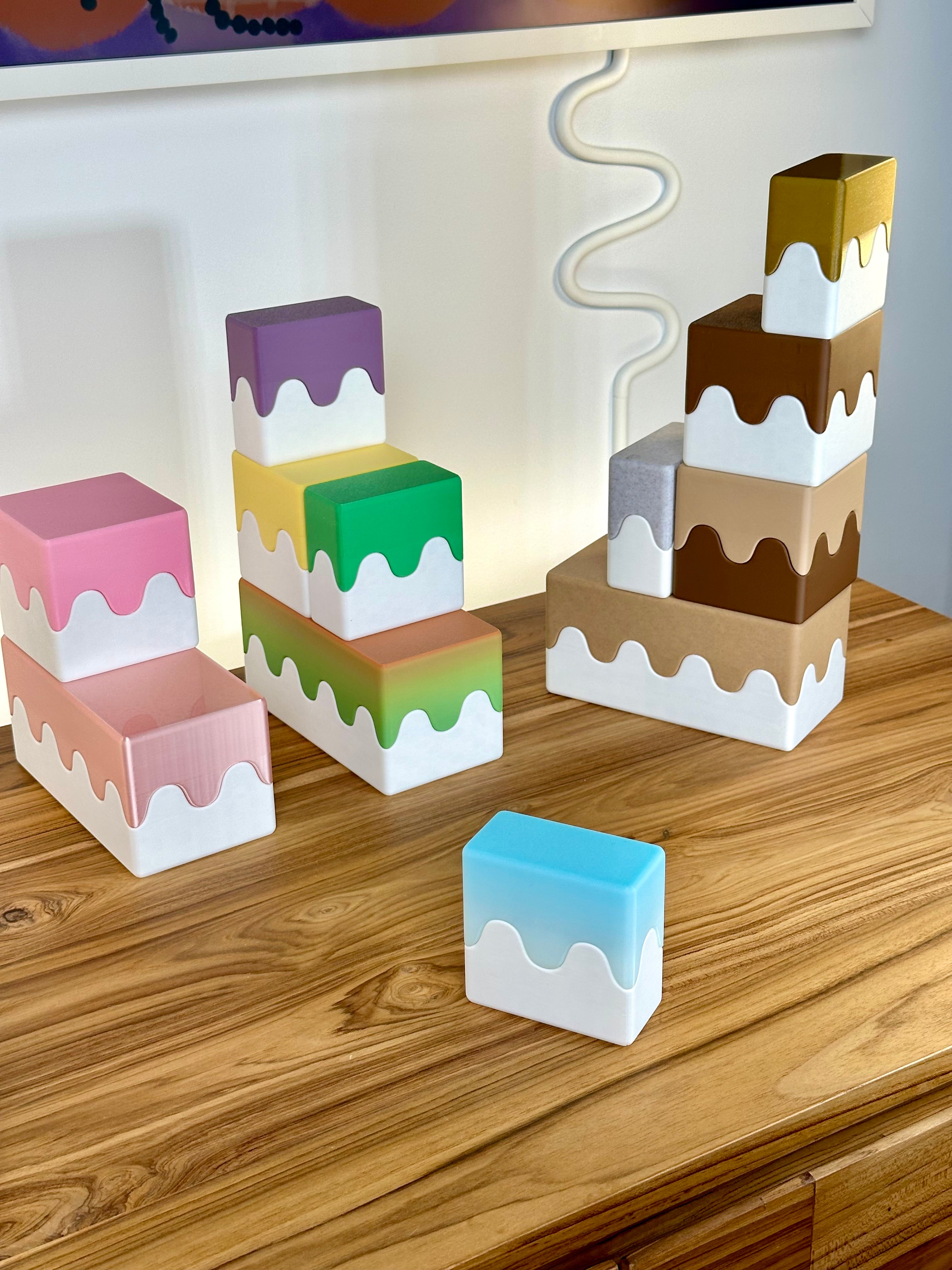 Jolis boîtes empilables avec un design ondulé