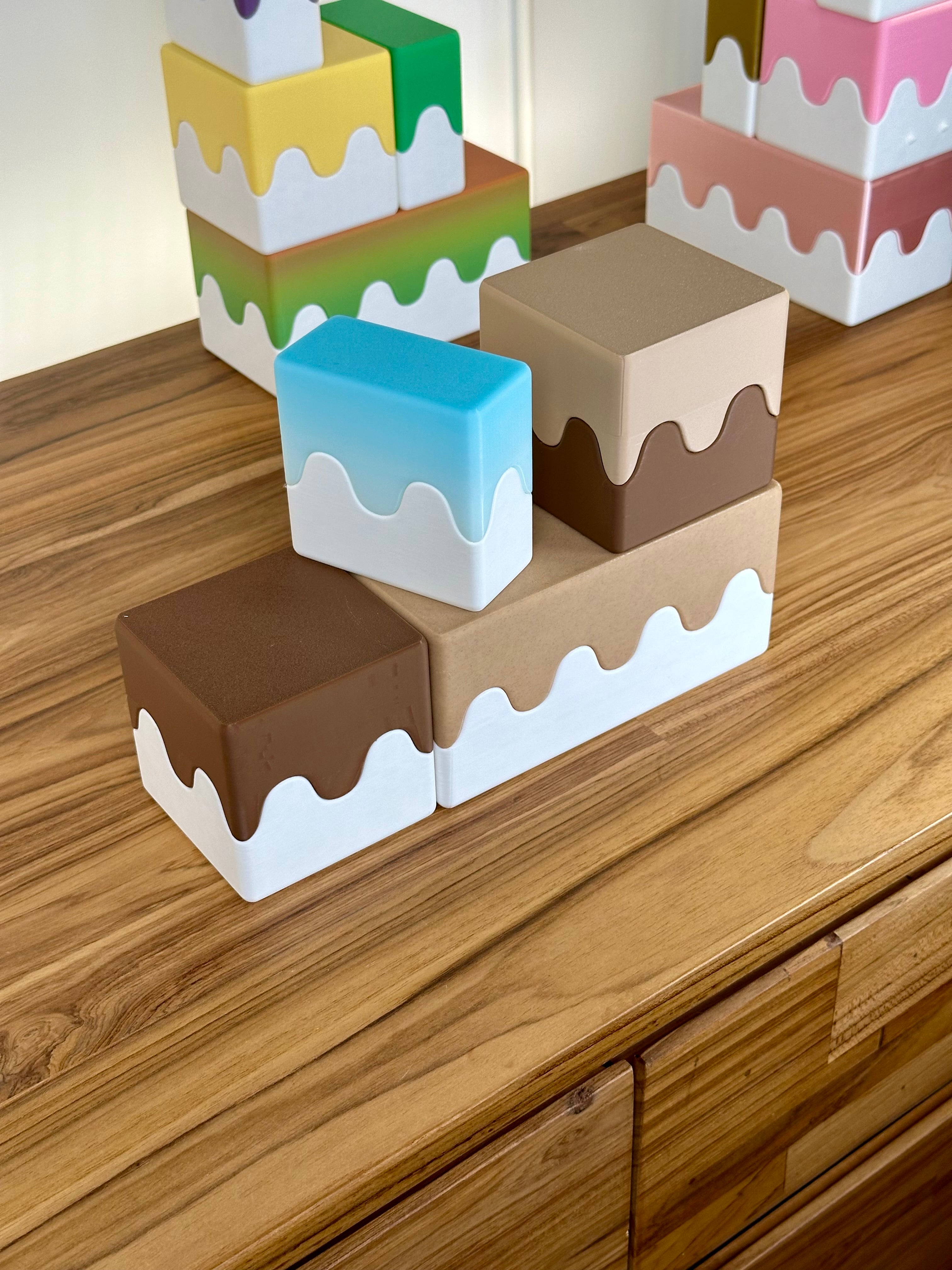 Jolis boîtes empilables avec un design ondulé