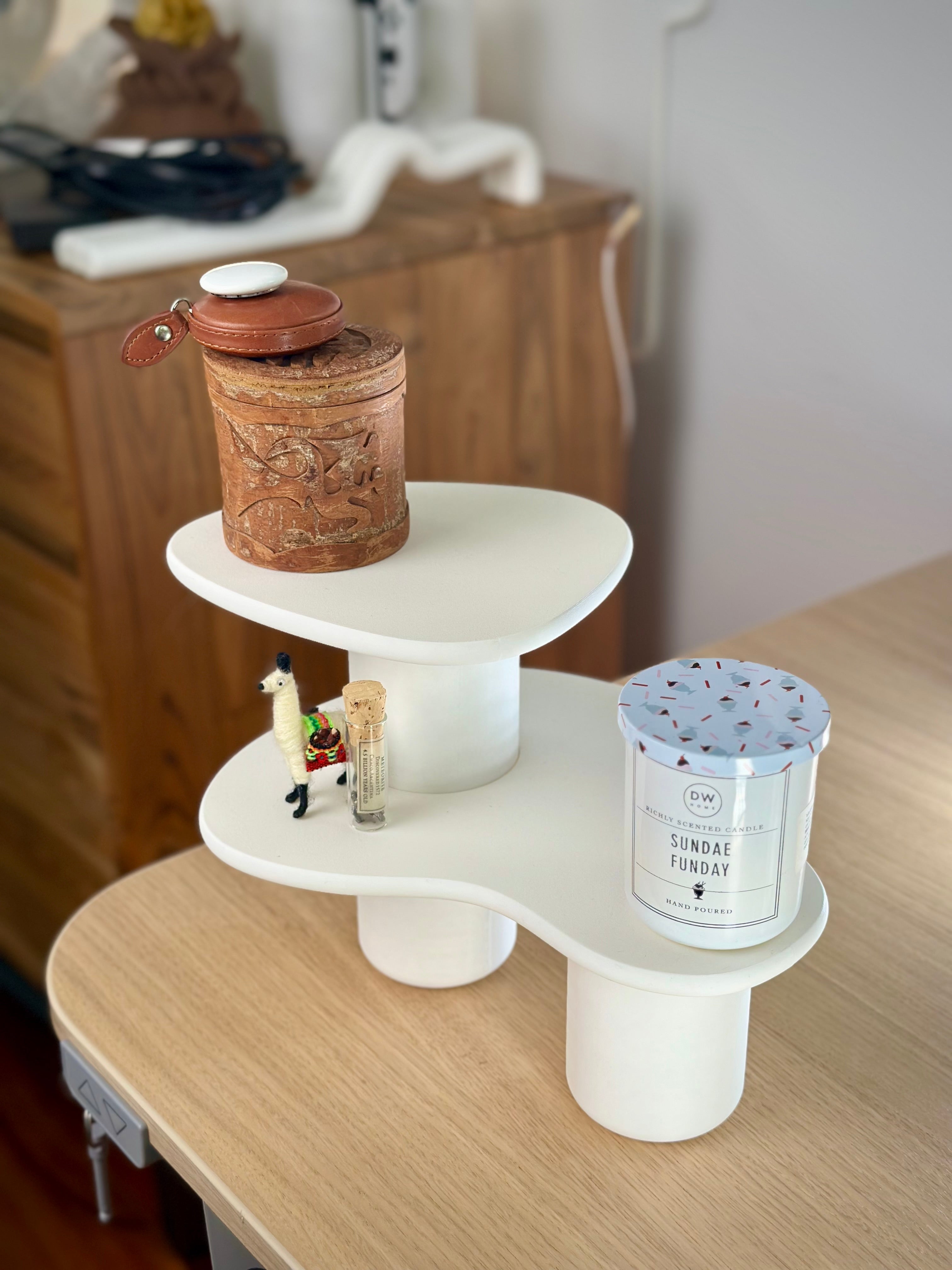 Support ondulé moderne et élégant pour bureau