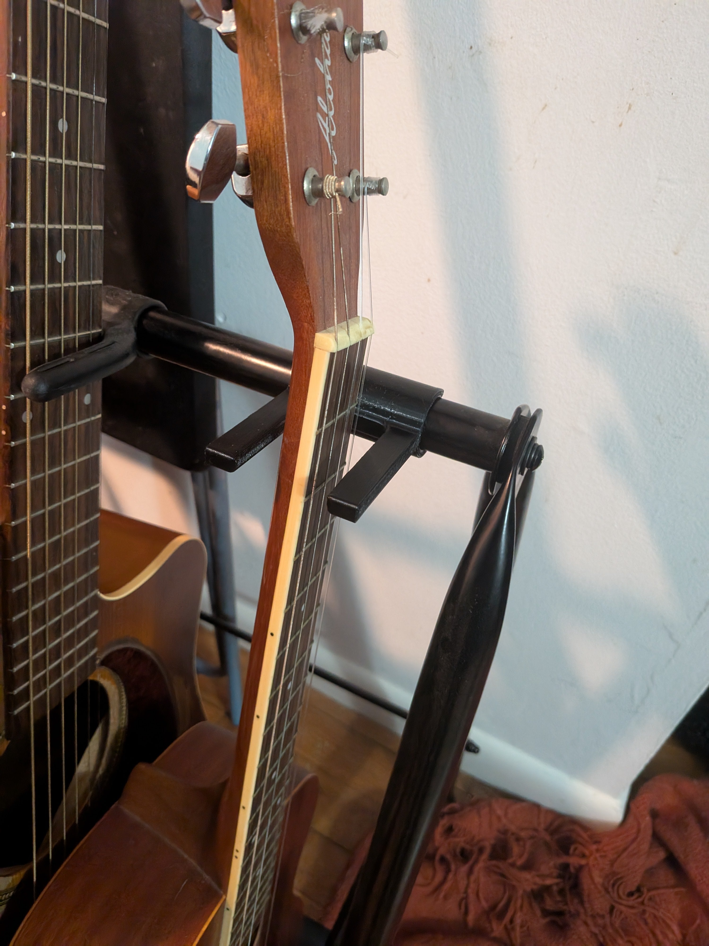 Hercules Guitarstativ Deler