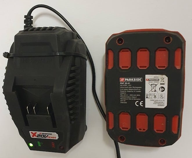 Montage mural Parkside X20V pour chargeur PLG 20 B1
