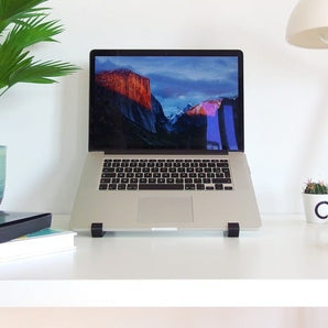 Support géométrique pour MacBook Pro 2016