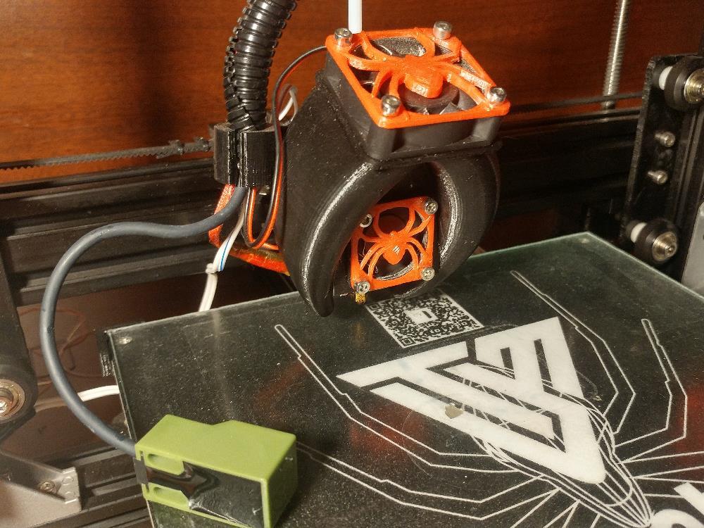 Bras de gestion de câbles Tevo Tarantula pour chariot X