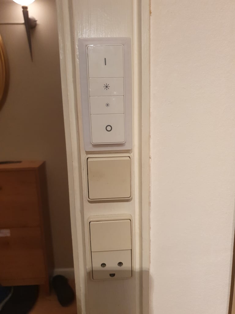 Montage mural pour variateur Philips Hue pour prises LK/Fuga