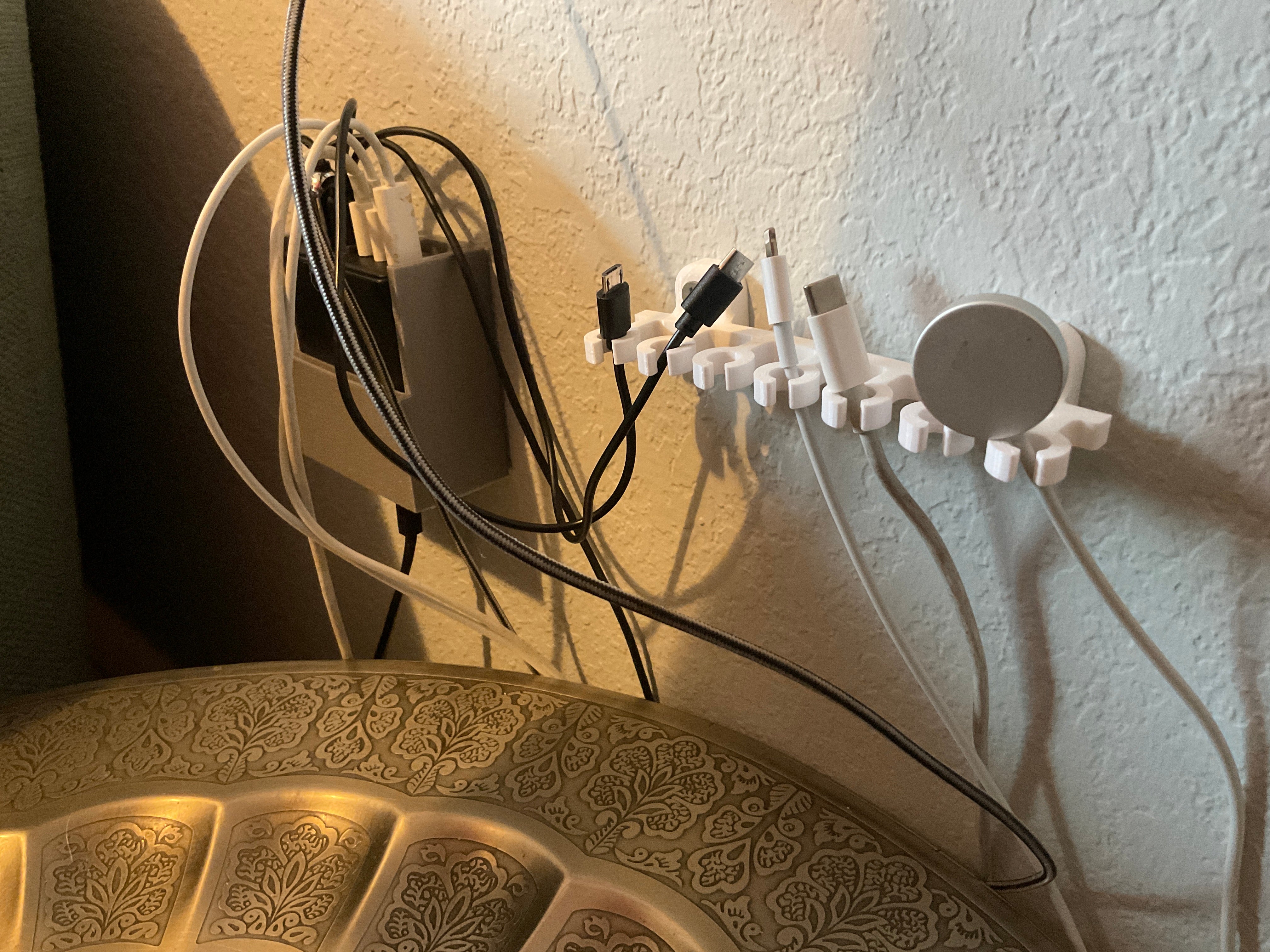 Support de câble USB - Pratique et spacieux