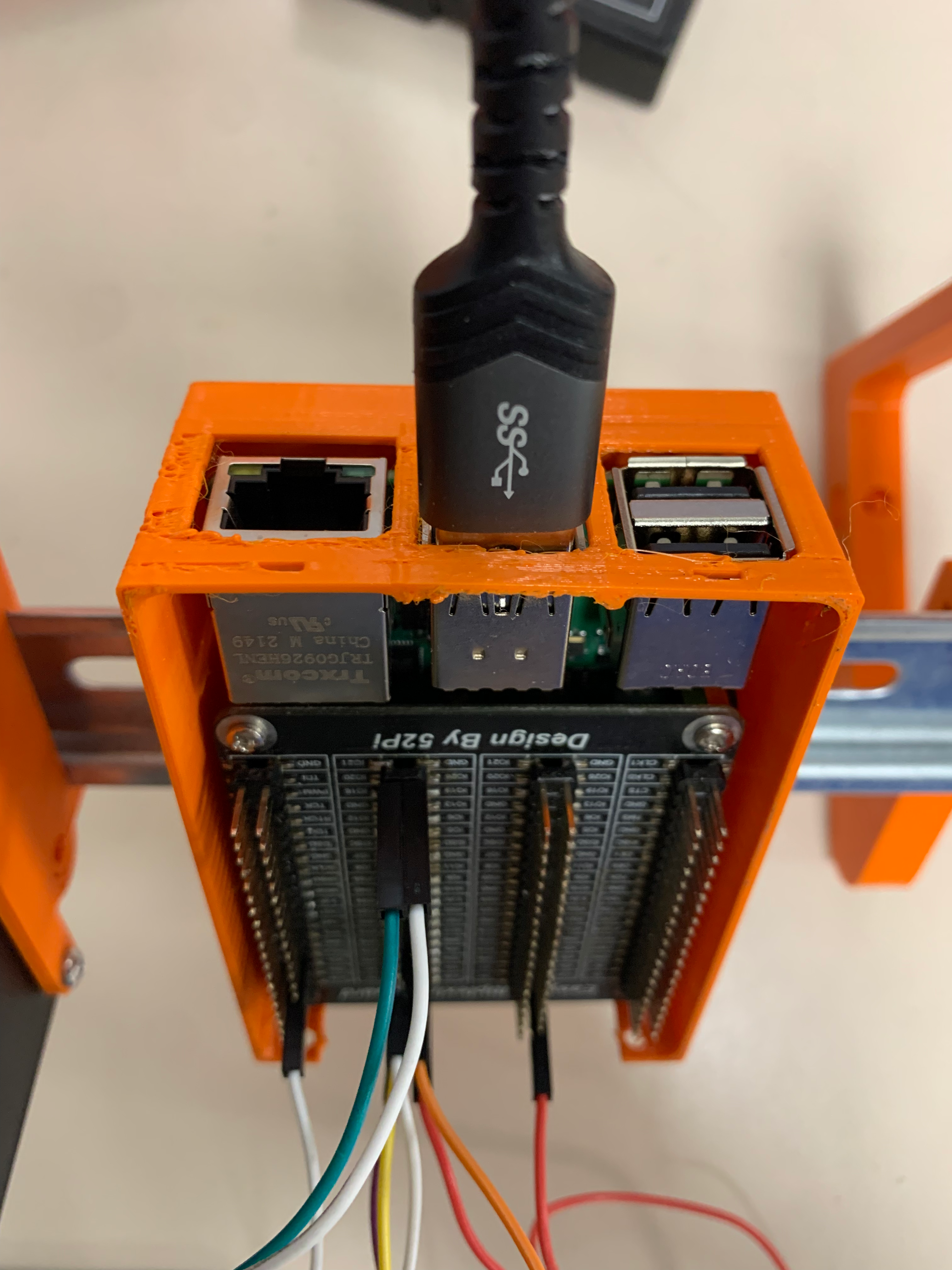 Support de rail DIN pour Raspberry Pi 4B