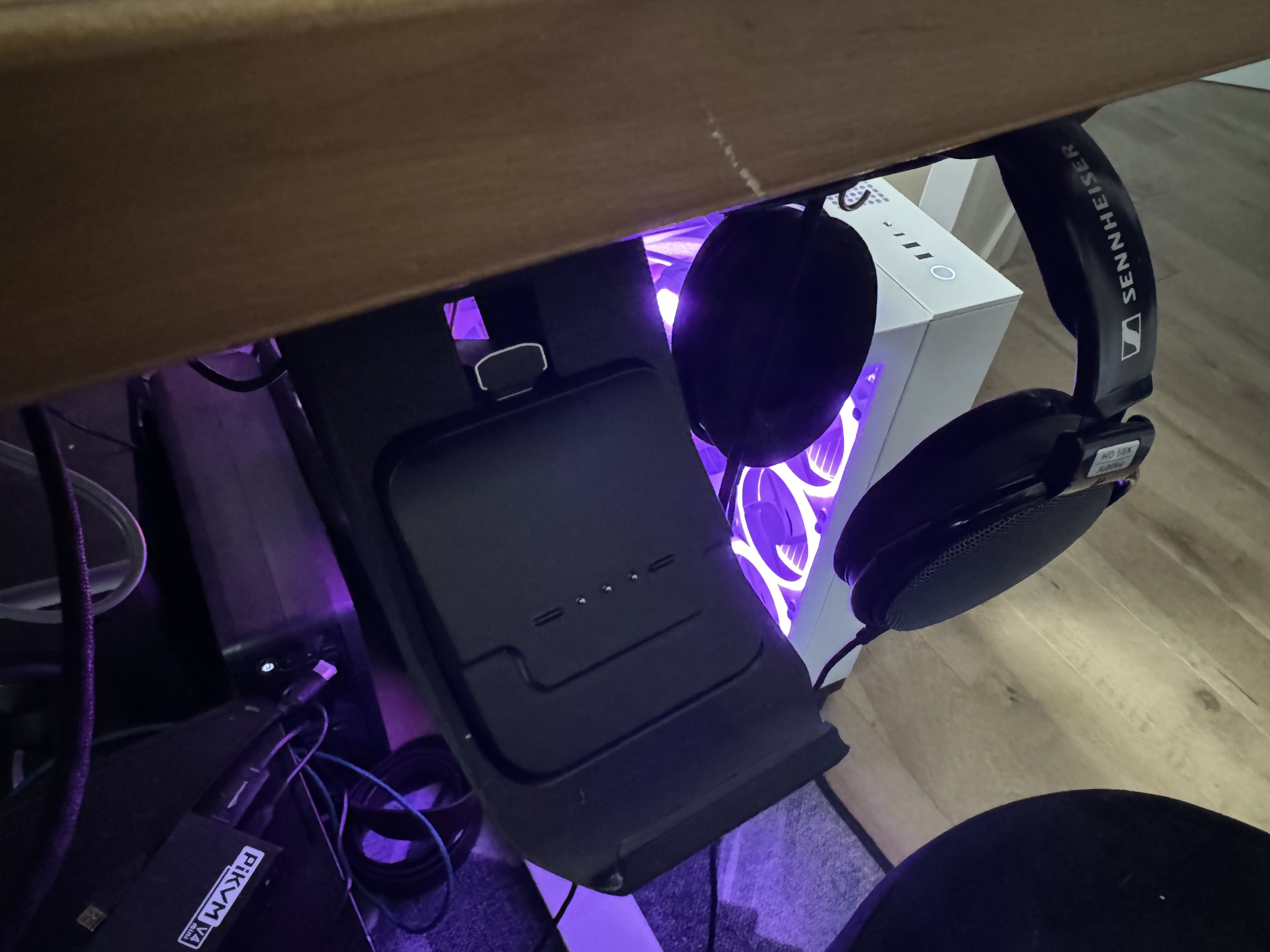 Support de chargement sous le bureau pour manette Xbox Elite