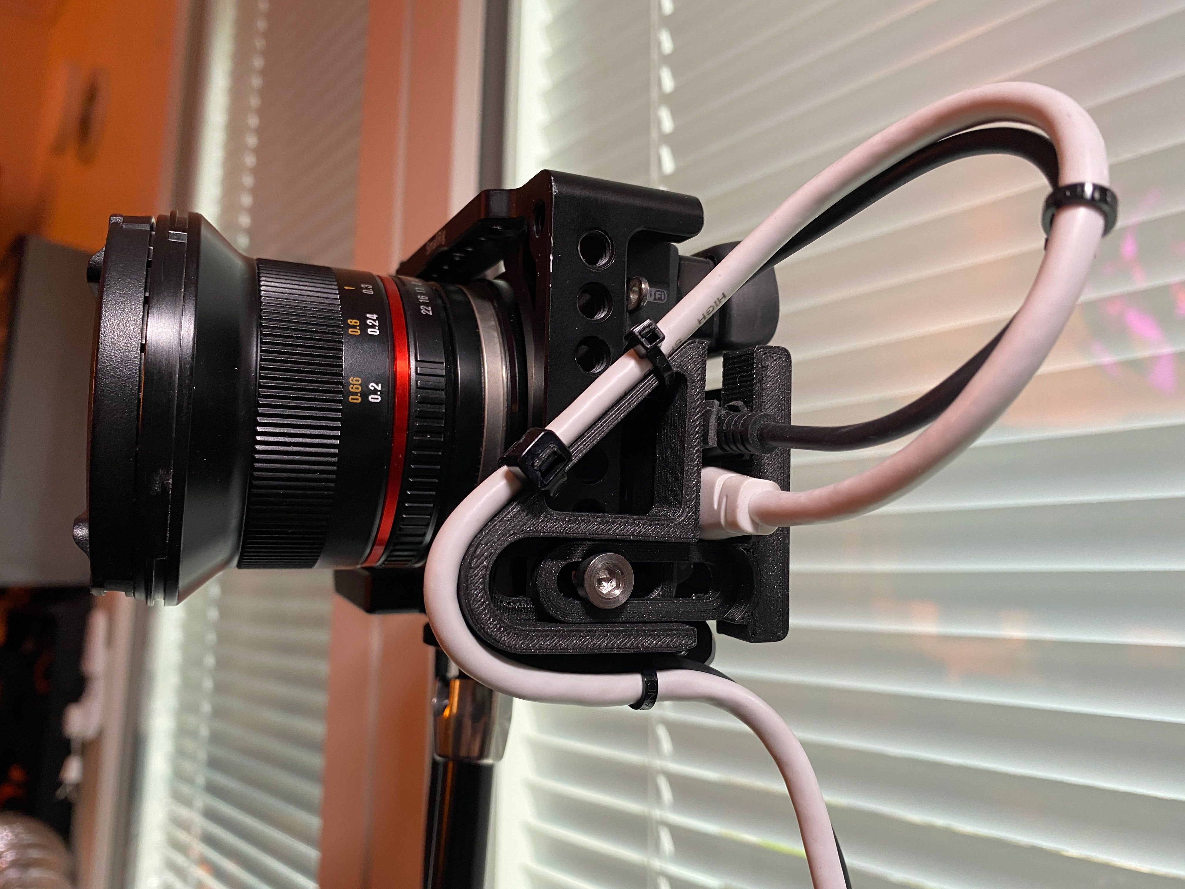 SmallRig HDMI / USB Serre-câble