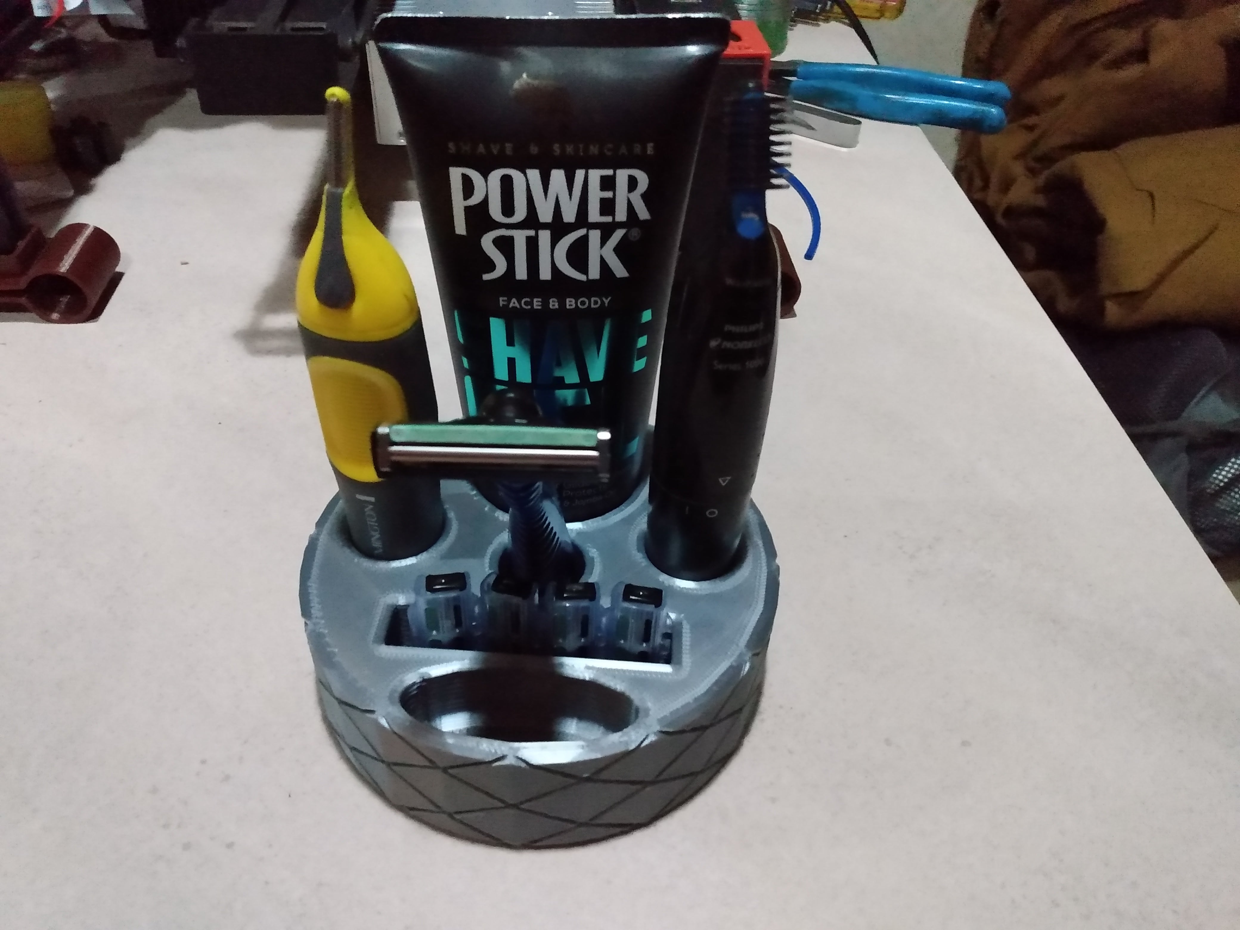 Plateau moleté pour outils de rasage