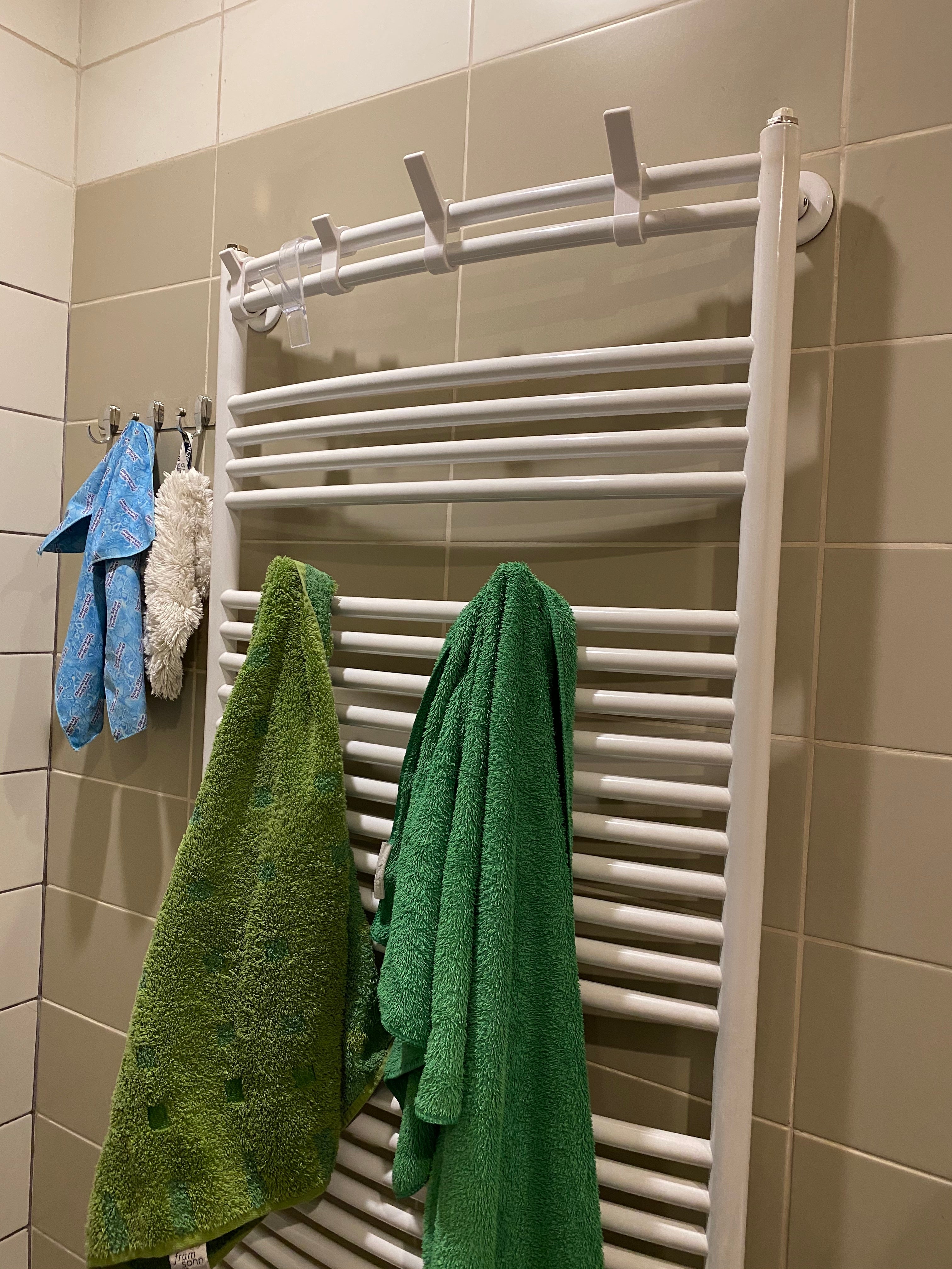 Porte-serviettes pour radiateurs parfaitement personnalisé