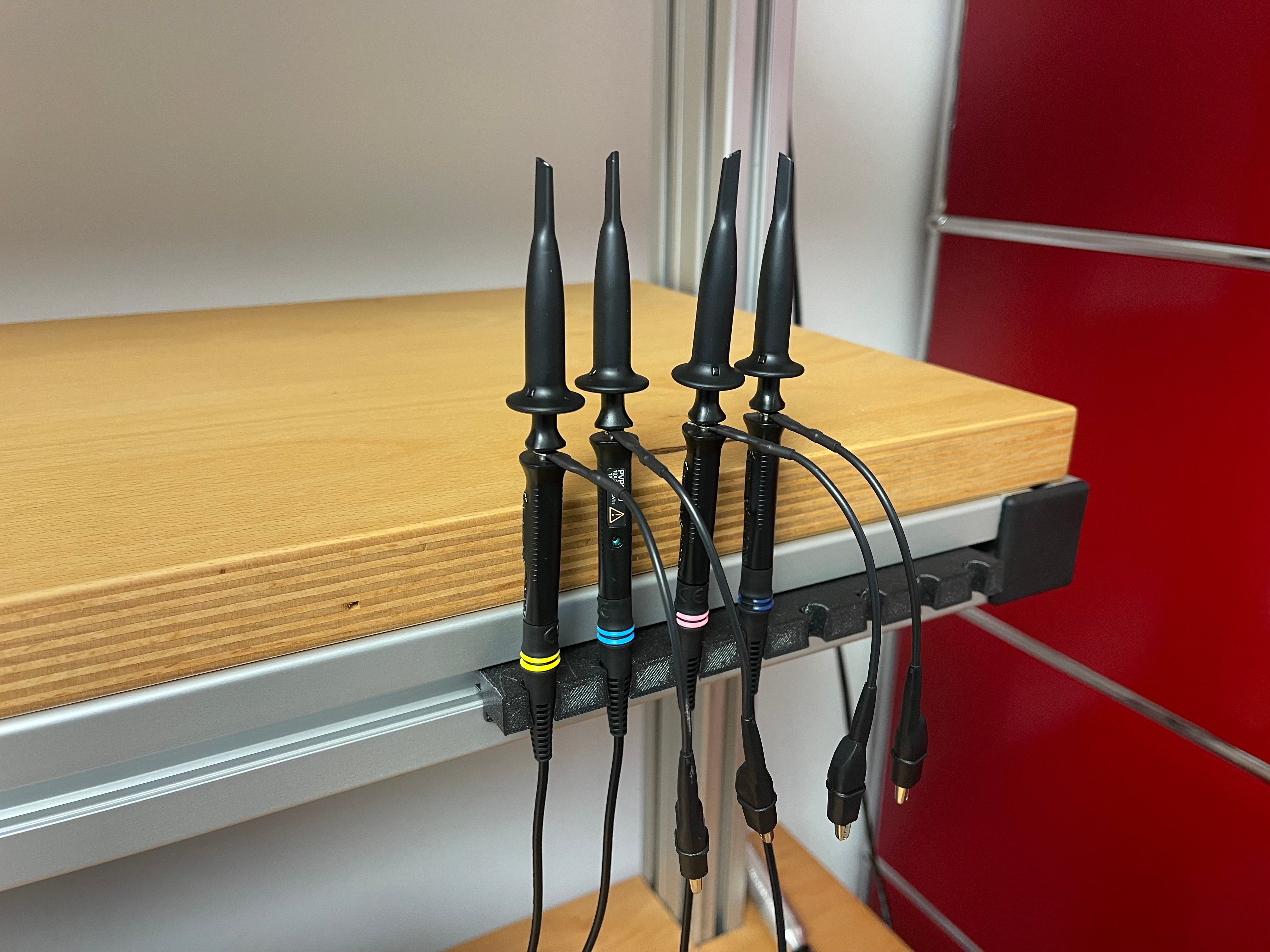 Support de sonde et de câble paramétrique pour profil en aluminium