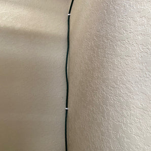 Câble d'alimentation avec clip mural