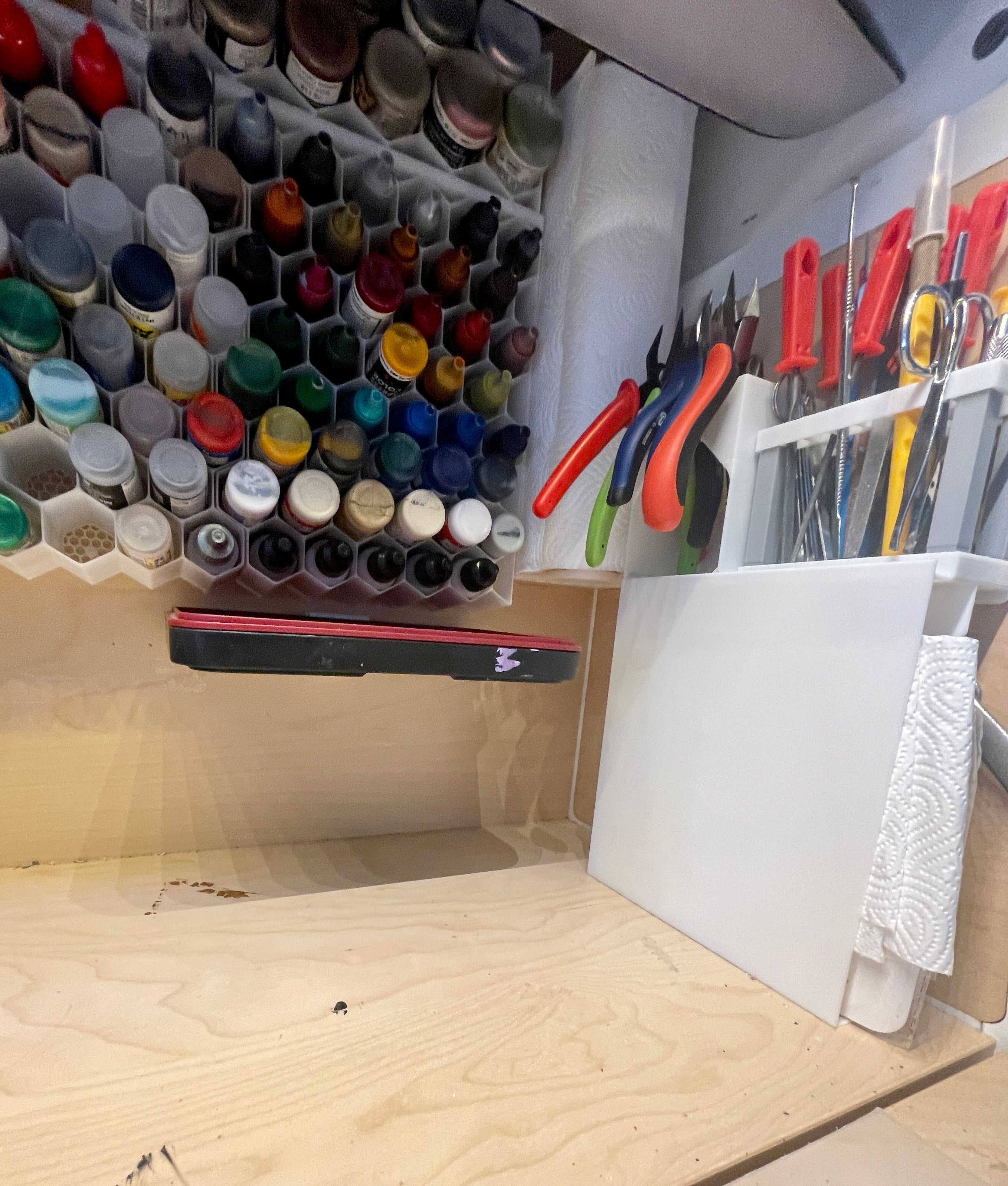 Montage mural pour palette humide Army Painter - Espace optimal pour la créativité