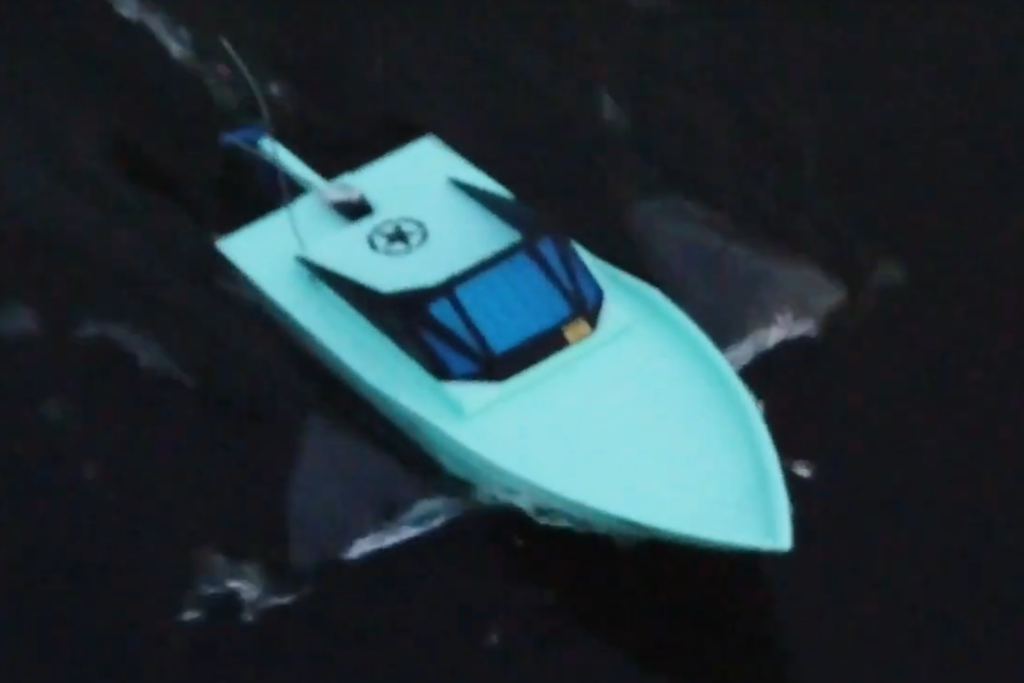 Bateau de vitesse RC sans balais imprimé en 3D