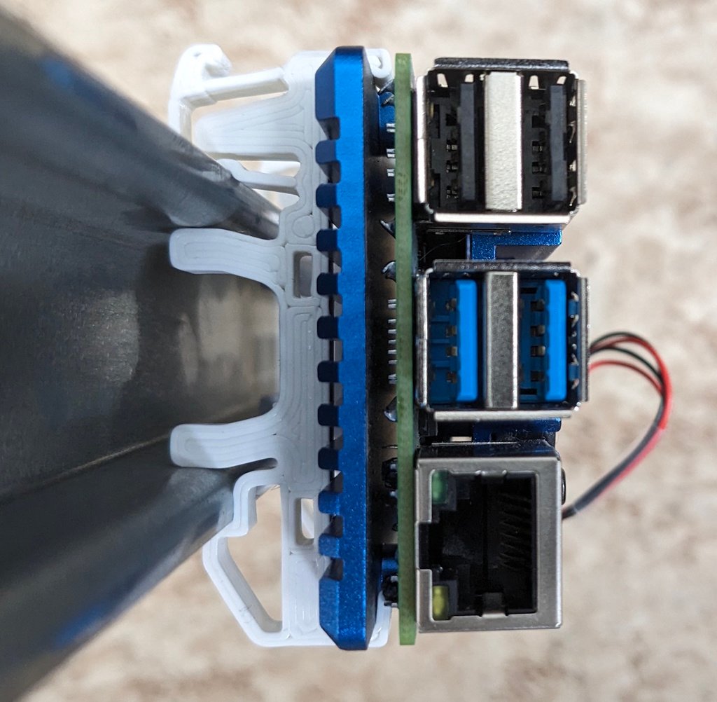 Protection de montage sur rail DIN pour Raspberry Pi 4