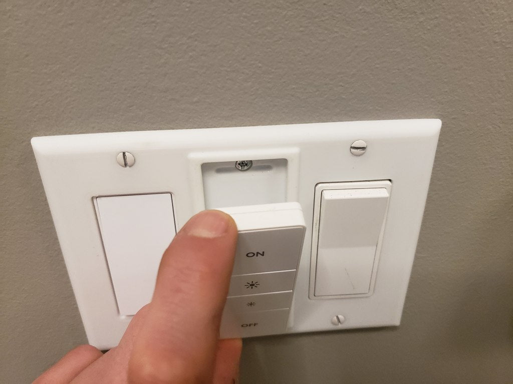 Plaque de contact de lumière à 3 voies avec support central pour télécommande Philips Hue