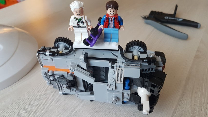 Support mural pour Lego DeLorean (21103)