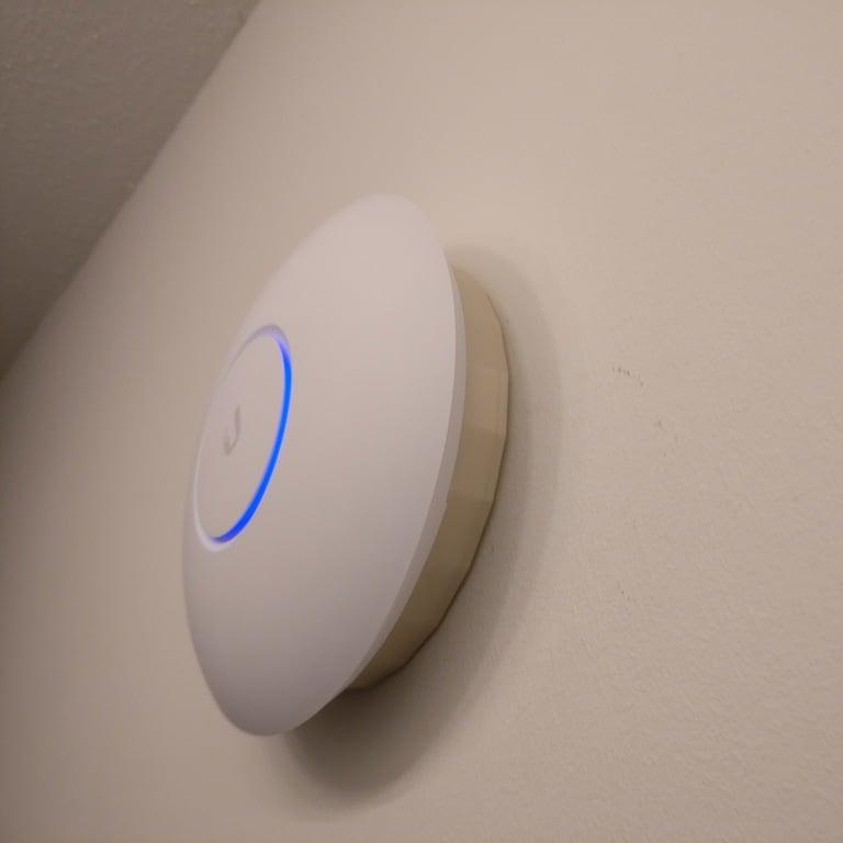 Ubiquiti UniFi AP AC Pro Wall Mount Extension