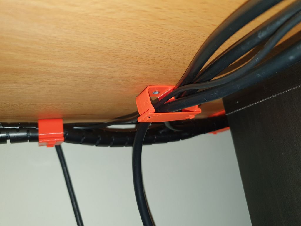 Serre-câble pour bureau