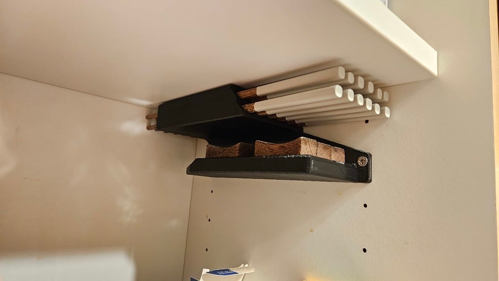 Porte-baguettes et organiseur de couverts