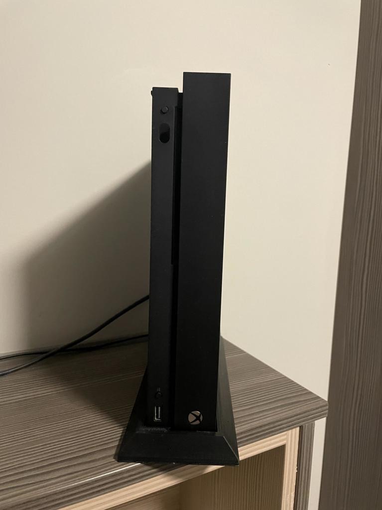 Support vertical pour Xbox One X