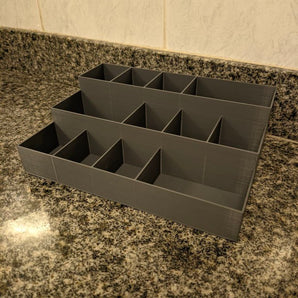 Organisateur de salle de bains avec options de design symétrique et asymétrique